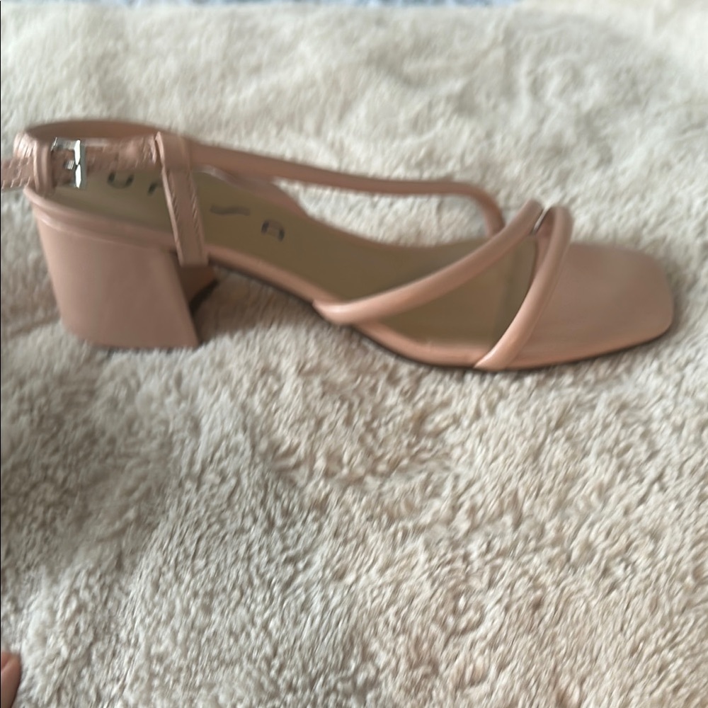 Pale pink Unisa strappy sandal 8 - Picture 4 of 8